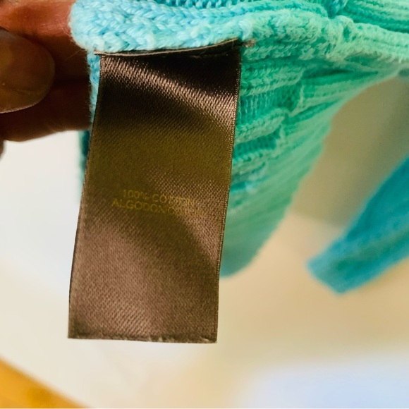 Liz Claiborne sweater, size medium - Picture 3 of 4